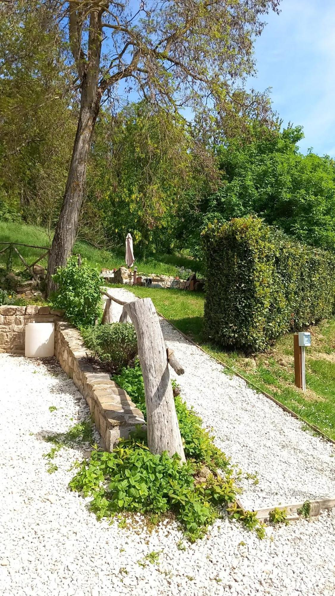 Agriturismo Montesalce Губбио Экстерьер фото